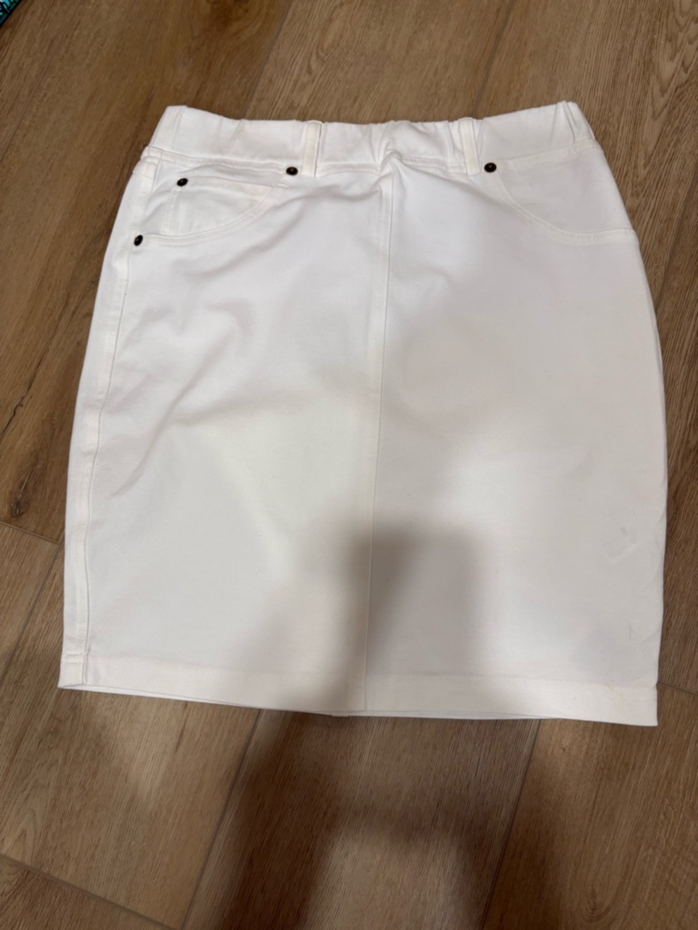 Three Dots White Pencil Skirt